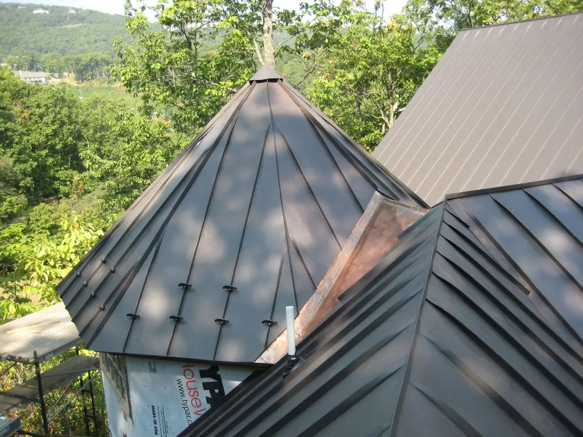 Professional Gutter Cleaning by Craftsman Roofing in Ashley Acres
